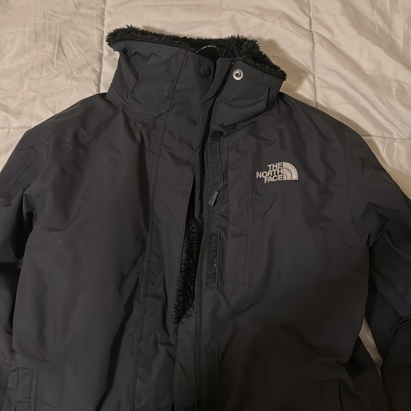 North face coat size small - Picture 2 of 4